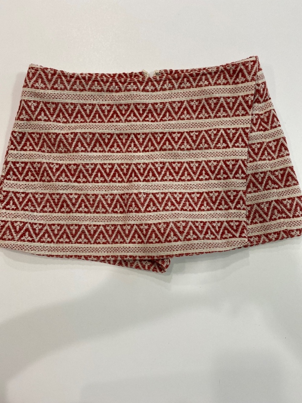 Bcbgeneration orange beige skort size 2